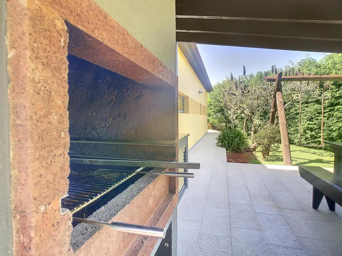Hillside House By Lovelystay Achadas da Cruz 0*,